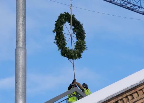 Rīgas 5.tramvaju depo ēkas spāru svētki.