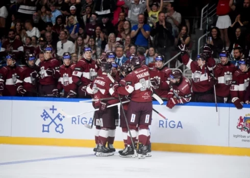Latvijas hokeja izlase olimpisko spēļu kvalifikācijas turnīrā.