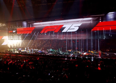 F-1 formulu krāsojumu prezentācija 18. februārī.