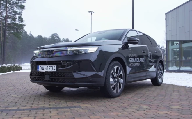 Opel dizaineri spītīgi cenšas piešķirt modeļiem strikti vācisku identitāti.