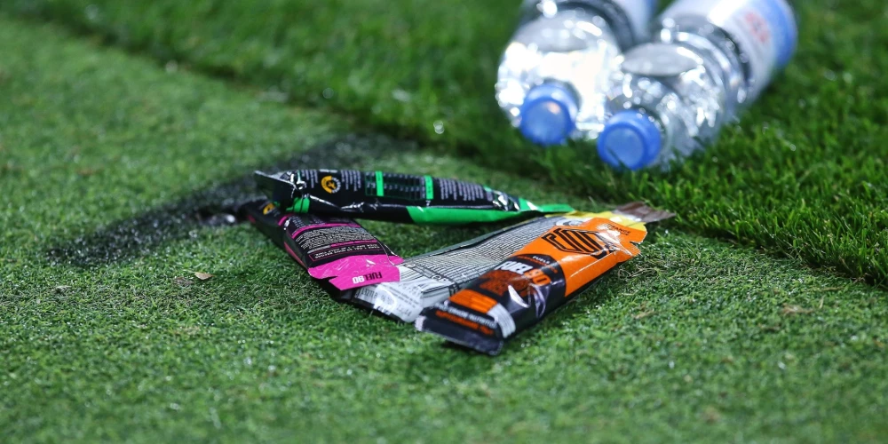 Sporta uztura produkti, piemēram, enerģijas želejas, dzērieni un košļājamās konfektes, pēc būtības ir ultraapstrādāti, jo to sastāvā ir daudz saldinātāju, emulgatoru un mākslīgo garšas pastiprinātāju.