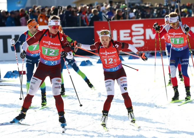 Baiba Bendika un Renārs Birkentāls izcīna devīto vietu pasaules biatlona čempionātā jauktajā pāru stafetē, vienbrīd bija pat pirmie