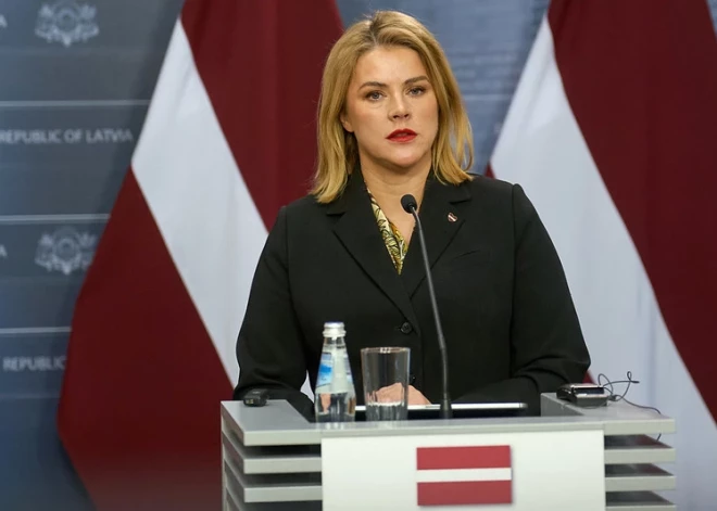 Politiķi klusē par "restarta" detaļām: situāciju pārrunās frakcijās un valdēs