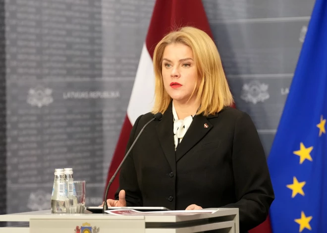 "Мы все ответственны за будущее Латвии": Эвика Силиня попросила уйти в отставку трех министров