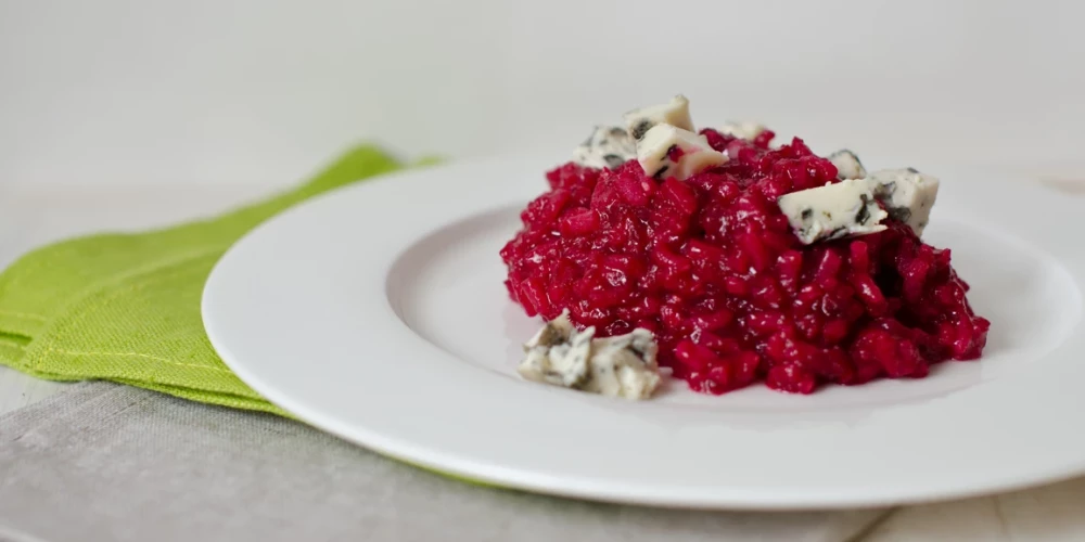 Risoto ar bietēm un gorgonzolu