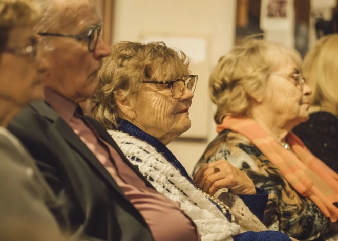 2025. gada 22. februārī Liepājas koncertzālē “Lielais dzintars” izskanēja līdz šim nebijis Indijas klasiskās mūzikas koncerts "Noslēpumainās Indijas rāgas un ritmi".
