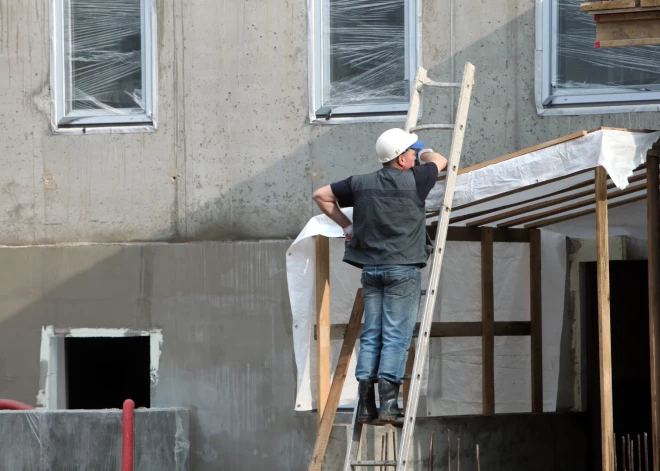 Lietuvā katru dienu darbā ierodas ap 10 000 iereibušu darbinieku. Kāda situācija ir Latvijā?