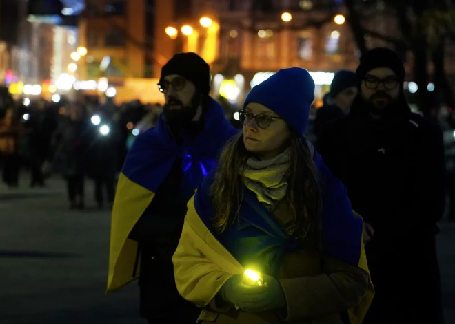 "Gaismas ceļš Ukrainai" (foto: Paula Čurkste / LETA)