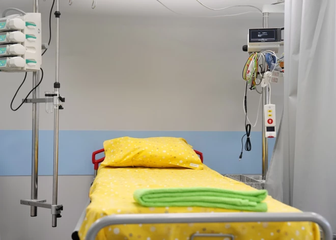 Tūkstošiem pacientu ir parādā slimnīcām, no dažiem saņemt naudu ir ārkārtīgi sarežģīti