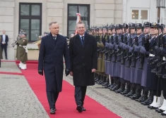 Sarunās Rinkēvičs pauda pārliecību, ka Eiropai ir jāuzņemas lielāka atbildība par savu drošību. 