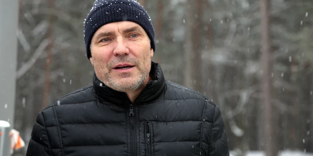 Klimatiskie apstākļi šobrīd kalnu slēpošanas biznesam Latvijā ir katastrofāli, norāda Žagarkalna atpūtas kompleksa īpašnieks Juris Žagars.
