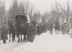 “Roka ar šaujamo cēlās viegli…” Vēsturniece Līga Lapa par 1905. gada revolūciju un tās nežēlību