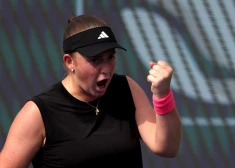 Latvijas tenisa līdere Aļona Ostapenko.