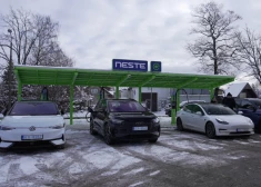 Ņemot vērā apkaimes elektroauto parka īpatnības, stacijai ir iespaidīga jauda - 600 KW, bet viena automāta jauda ir 320 kWh.
