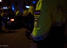 Valsts policija skaidroja, ka, saņemot informāciju par pazudušu vai nomaldījušos bērnu, nav laika pārdomām. Policija pieļauj vissliktāko iespējamo scenāriju un tāpēc arī aicināja iedzīvotājus pievienoties meklēšanai.