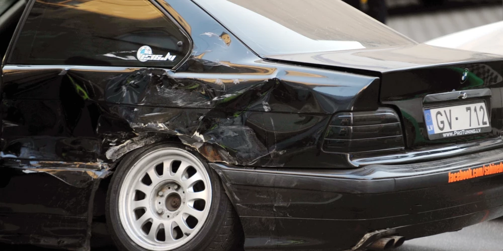 Jaunieši un BMW – vēl viena traģēdija uz Latvijas ceļiem. 