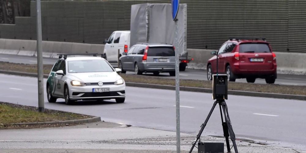 CSDD plāno palielināt sodu punktu skaitu par atļautā ātruma pārsniegšanu un apdzīšanas pārkāpumiem.