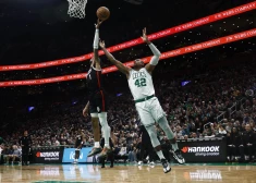 "Celtics" savā laukumā bez Porziņģa pieveic "Trail Blazers"