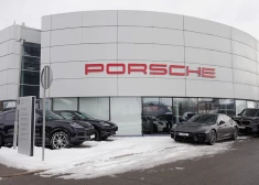 Saskaņā ar Porsche standartiem 80% pārdoto automašīnu vajadzētu būt ar Porsche Approved garantiju. 