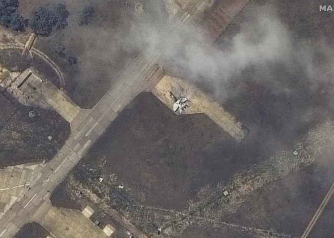 "Maxar" neļauj Ukrainai piekļūt saviem satelītattēliem, ASV turpina atvieglot Krievijas uzbrukumus Ukrainai