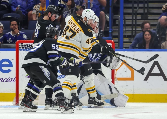 Girgensona pārstāvētajai "Lightning" zaudējums NHL spēlē