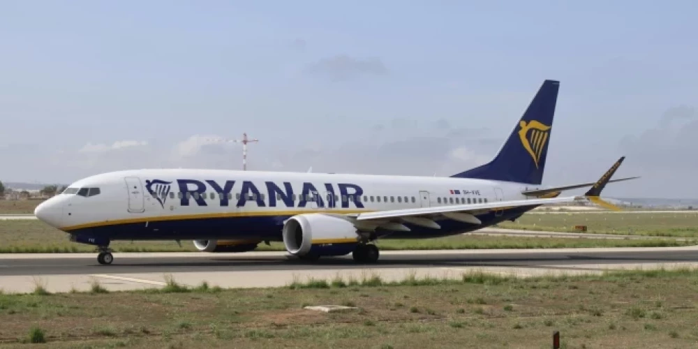 Чтобы избежать дополнительных расходов, Ryanair рекомендует пассажирам регистрироваться онлайн и приезжать в аэропорт заблаговременно, учитывая возможные очереди на сдачу багажа и прохождение досмотра, особенно в пик туристического сезона.