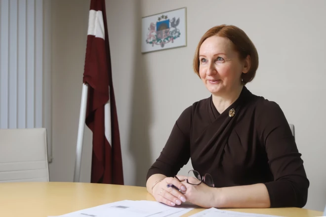 Notārei Ilzei Metuzālei reiz aiz kauna gandrīz nācies palīst zem galda, kad mātei nācies atklāt, ka viņas dēls apprecējies slepus no vecākiem.