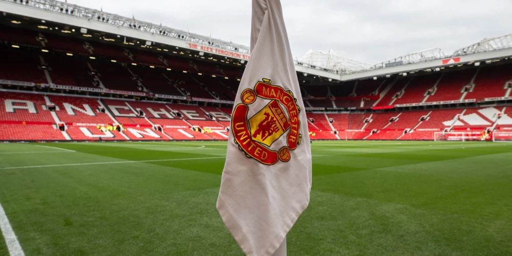 Viens no pasaules slavenākajiem futbola stadioniem "Old Trafford" jau drīzumā vairs nebūs saistītas ar Mančestras "United".