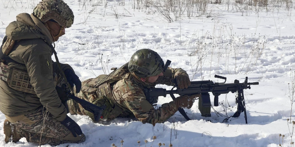 EK mudina dalībvalstis šogad piešķirt Ukrainai ieročus vērtībā līdz 40 miljardiem eiro.