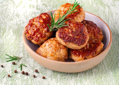 Mājās ceptas kotletes