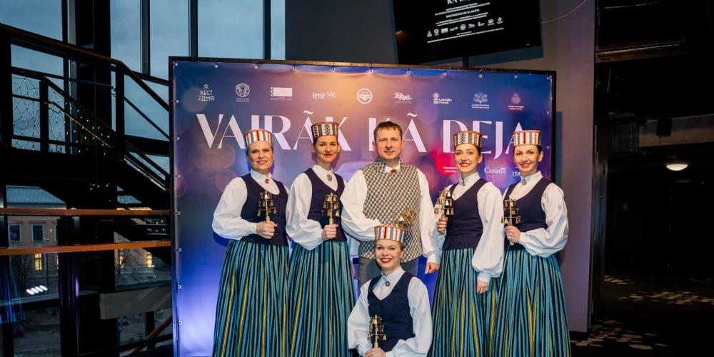  2025. gada 14. martā kinoteātrī "Forum Cinemas" pirmizrādi svinēja filmu studijas "Kultfilma" veidotā dokumentālā filma "Vairāk kā deja".