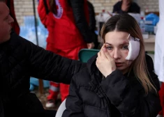 FOTO: Ziemeļmaķedonijas naktsklubā izdzīvojušie dalās ar piedzīvotajām šausmām. "Es tiku nogāzta zemē un man pāri bradāja cilvēki!"