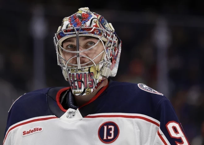 Kāpēc Elvis Merzļikins uz laiku pametis Kolumbusas “Blue Jackets” komandu? Uztraukumam nav pamata