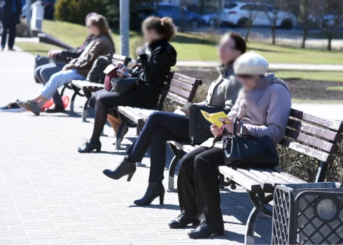 Katras sievietes perimenopauzes periods ir citāds. Dažām tas būs tikai pāris mēnešus, bet citām pat 10 gadus. 