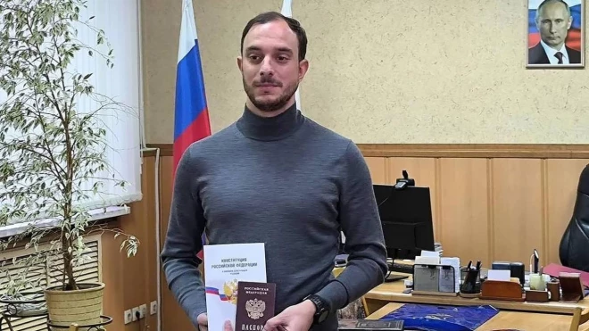 2025. gada 29. janvārī 34 gadus vecais Lucidi paziņoja, ka viņam piešķirta Krievijas pavalstniecība.