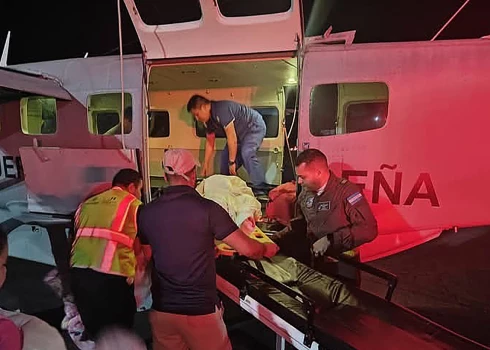 Hondurasas piekrastē nogāžoties lidmašīnai, gājuši bojā 13 cilvēki. 