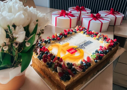  "Laimīgā programma" еженедельно привлекает тысячи читателей по всей Латвии.