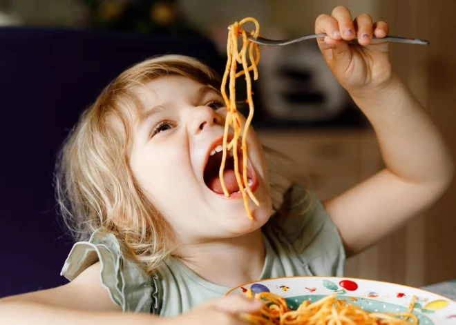 Ребенок ест только макароны! Как обеспечить витаминами самых придирчивых едоков?