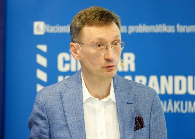 Мнение: парадокс Латвии - борьба с теневой экономикой увеличивает бюрократию