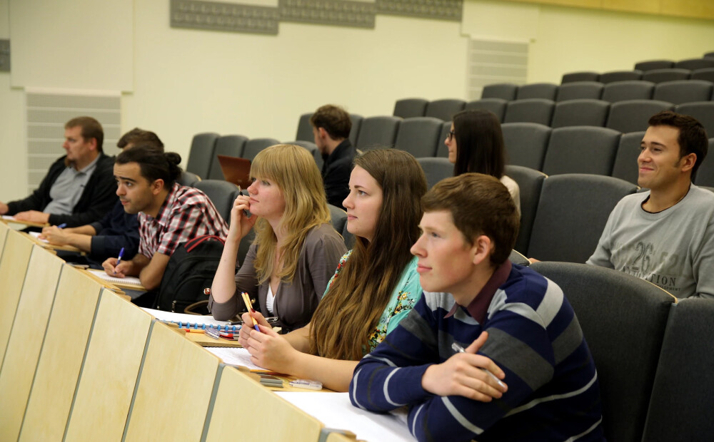Augstskolas varēs rīkot studentu uzņemšanu pirms centralizēto eksāmenu rezultātu izziņošanas