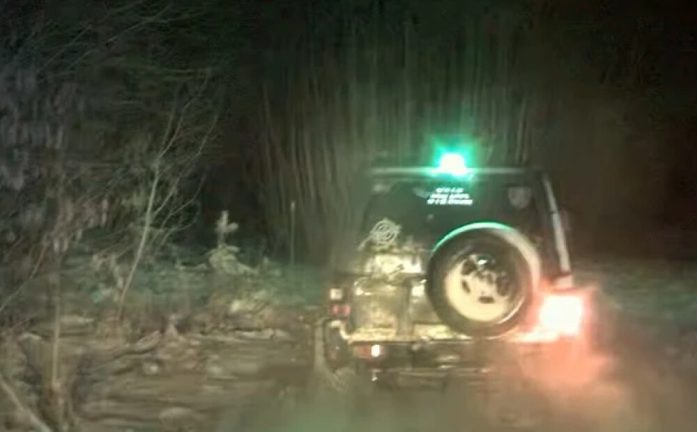 VIDEO: pārdzēris jēgu un aplīmējies ar Krievijas simboliem - Rēzeknes novadā policija ar šaušanu aptur autovadītāju
