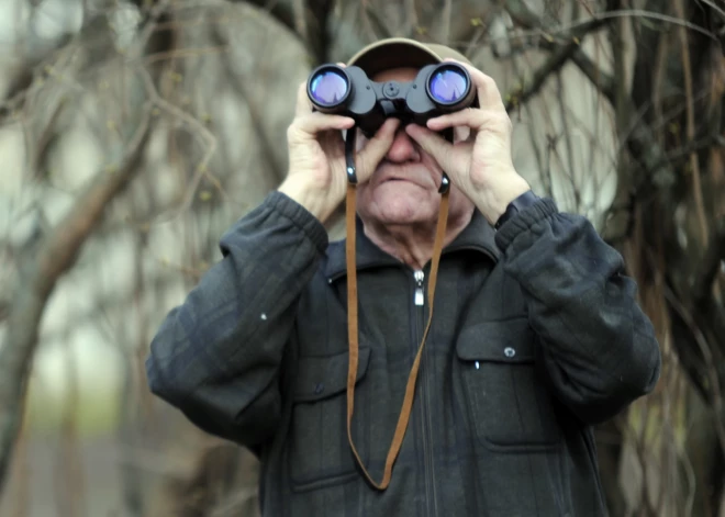 Проживающим в Латвии российским пенсионерам остается только ждать: денег от РФ как не было, так и нет