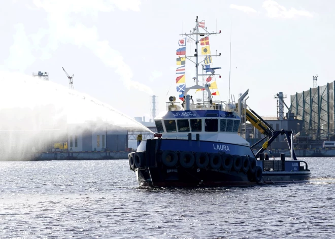 FOTO: LVR Flote jauns daudzfunkcionāls ledus klases kuģis LAURA