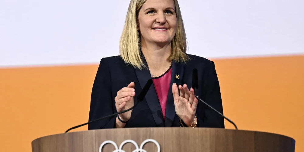 Kirstija Koventrija (angļu: Kirsty Leigh Coventry; dzimusi 1983. gada 16. septembrī) ir Zimbabves peldētāja, kas izcīnījusi septiņas olimpiskās medaļas, tostarp divas zelta. Pēc sportistes karjeras beigām kļuva par funkcionāri un tika izvēlēta Starptautiskās Olimpiskās komitejas prezidentes amatā, kļūstot par pirmo sievieti, kas tikusi pie šāda goda.Piedalījusies četrās Olimpiskajās spēlēs (2000, 2004, 2008, 2012). 2000. gadā Sidnejā augstāko vietu (12.) ieņēma 100 m peldējumā uz muguras. 2004. gadā Atēnās kļuva par čempioni 200 m peldējumā uz muguras, izcīnīja sudrabu 100 m uz muguras un bronzu 200 m kompleksajā stilā. 2008. gadā Pekinā atkārtoja panākumu 200 m peldējumā uz muguras, tāpat izcīnīja trīs sudraba medaļas: 100 m uz muguras un 200 m un 400 m kompleksajā stilā. 2012. gadā Londonā augstākais sasniegums bija 6. vieta 200 m uz muguras un 200 m kompleksajā stilā, Londonā Koventrija bija Zimbabves karognesēja atklāšanas ceremonijā.Ar panākumiem startējusi Pasaules čempionātā garajā baseinā, kur izcīnījusi trīs zelta medaļas, tāpat vairākas medaļas izcīnījusi Pasaules čempionātā īsajā baseinā. Ir izcīnījusi vairāk nekā 10 zelta medaļas Visāfrikas spēlēs.Ir piederējis pasaules rekords gan 100 m, gan 200 m uz muguras. Septiņas reizes tikusi atzīta par Āfrikas gada labāko peldētāju starp sievietēm.