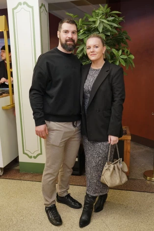 Kaspars Daugaviņš ar sievu Santu.