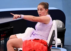 Aļona Ostapenko paklūp jau pirmajā Maiami "WTA 1000" sērijas turnīra spēlē