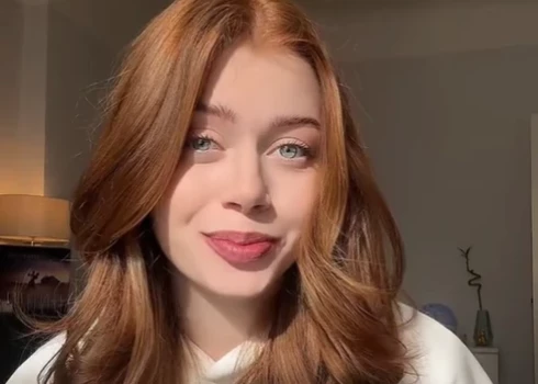 Influencere Elīna Pakalne ir pirmdzimtā gaidībās.