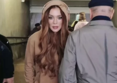 Anna Sedokova jaunajā klipā (ekrānuzņēmums no video)