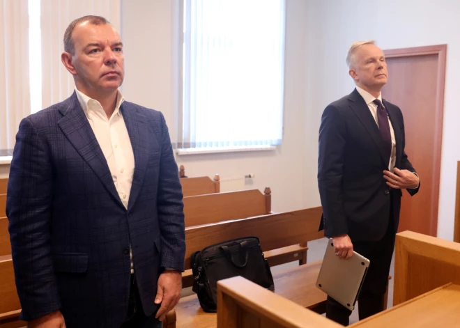 Tiesneses darbnespējas dēļ līdz vasaras sākumam atliek Rimšēviča un Martinsona kukuļošanas lietas izskatīšanu