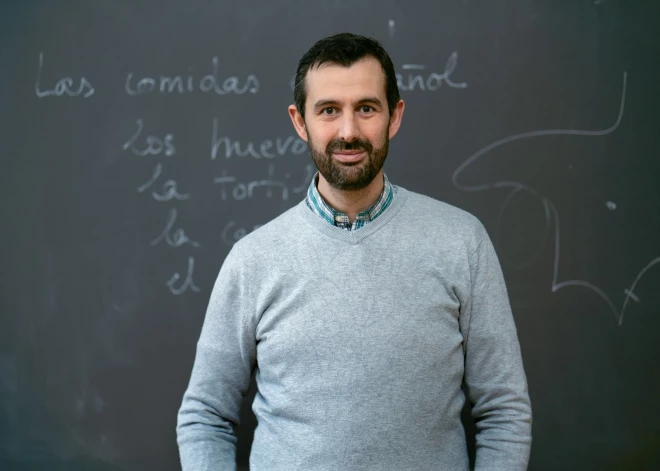 Spāņu valodas skolotājs, topošais 9 bērnu tēvs Fransisko: "Latvija izvēlējās mani"